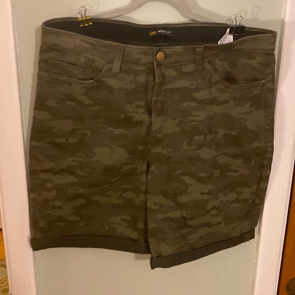 Lee camo denim shorts 18
